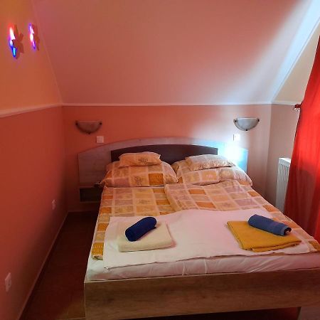 Andrea Apartman Hajdúszoboszló Εξωτερικό φωτογραφία
