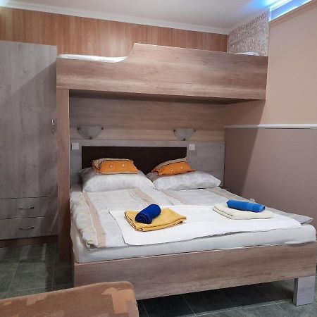 Andrea Apartman Hajdúszoboszló Εξωτερικό φωτογραφία