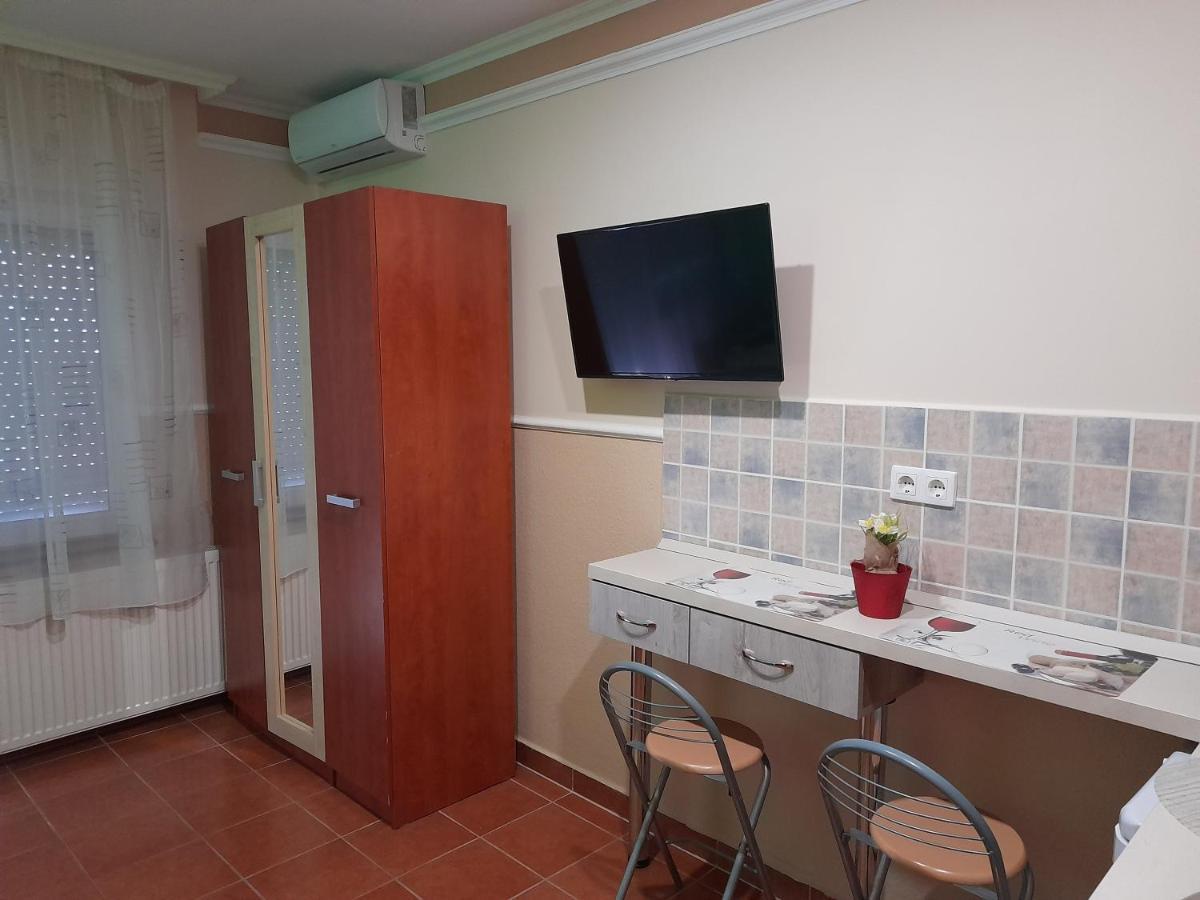 Andrea Apartman Hajdúszoboszló Εξωτερικό φωτογραφία