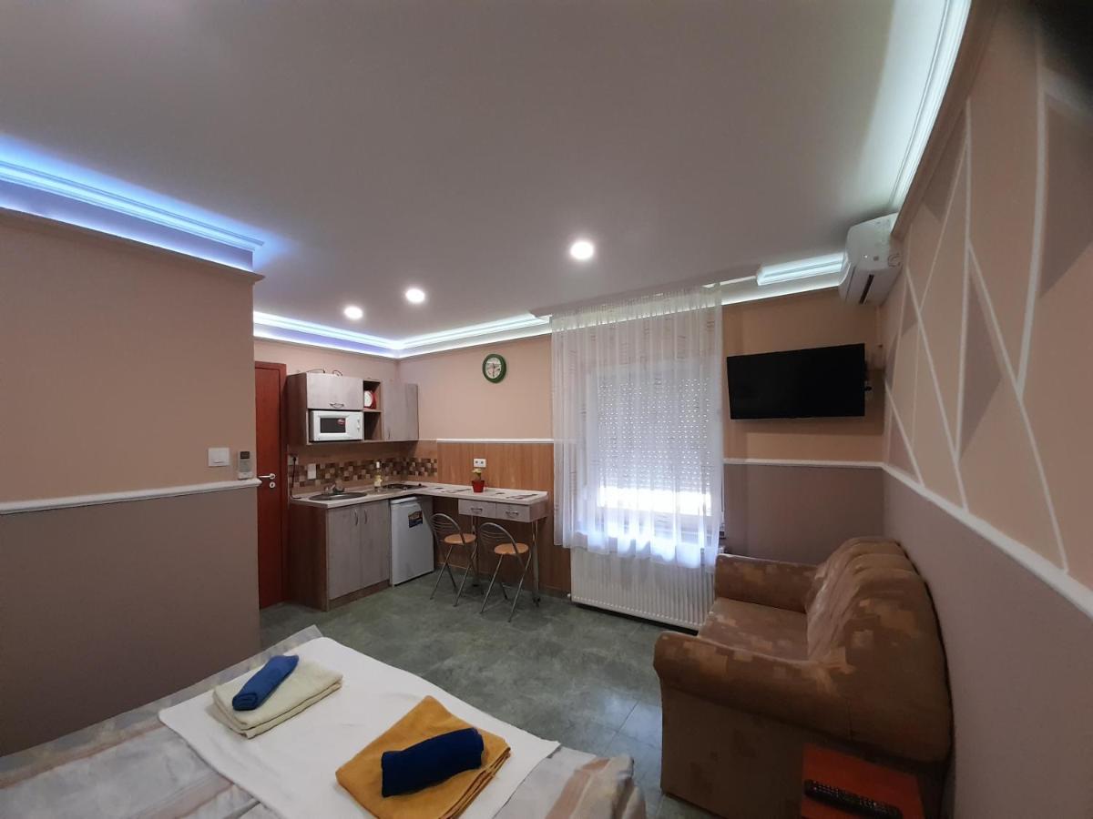 Andrea Apartman Hajdúszoboszló Εξωτερικό φωτογραφία