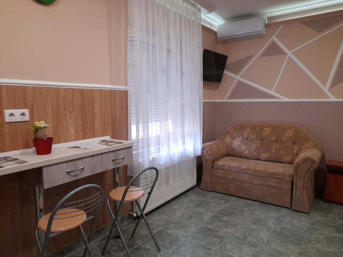 Andrea Apartman Hajdúszoboszló Εξωτερικό φωτογραφία